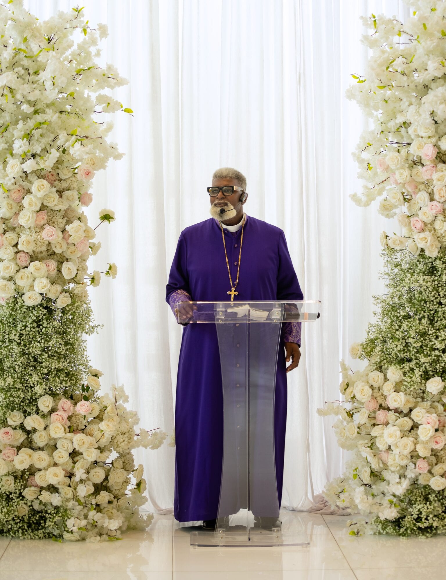 Behind the Fan: Henry & Genevieve's Virginia Wedding · 4
