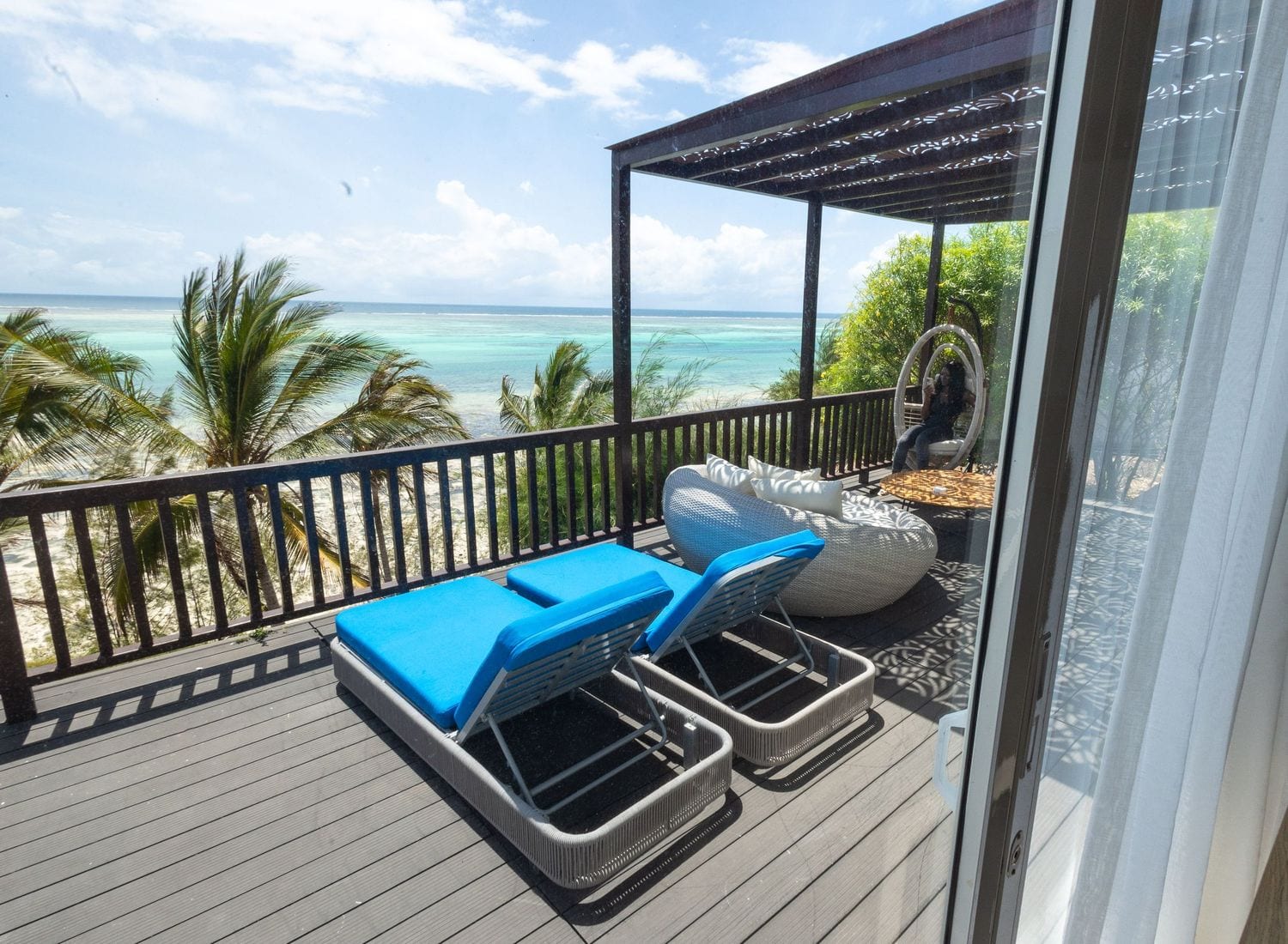 Planning the Perfect Honeymoon! · 1